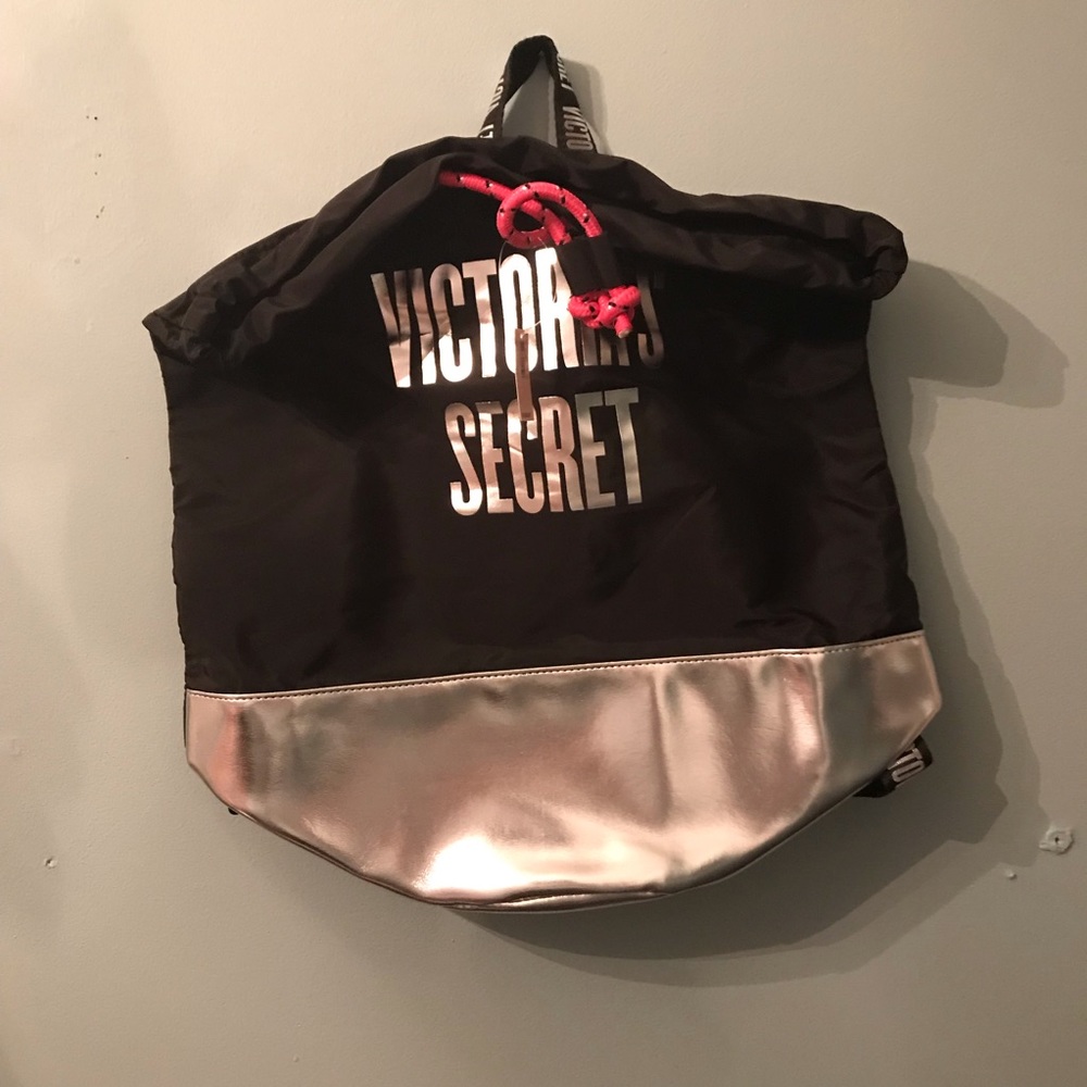 NWT Victoria’s Secret Drawstring Bag
